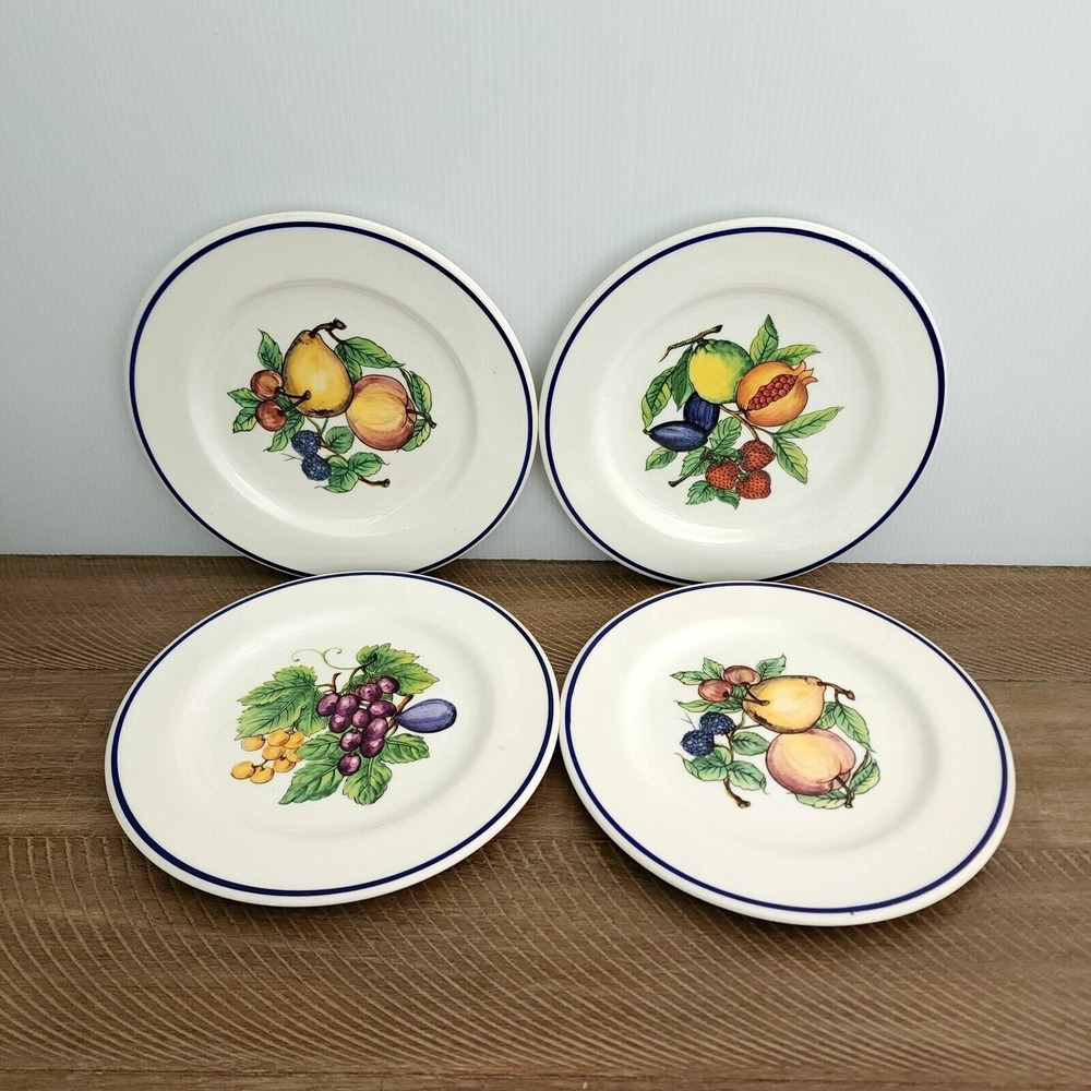 Crate & Barrel Salad‎ Plates Lot Of 4